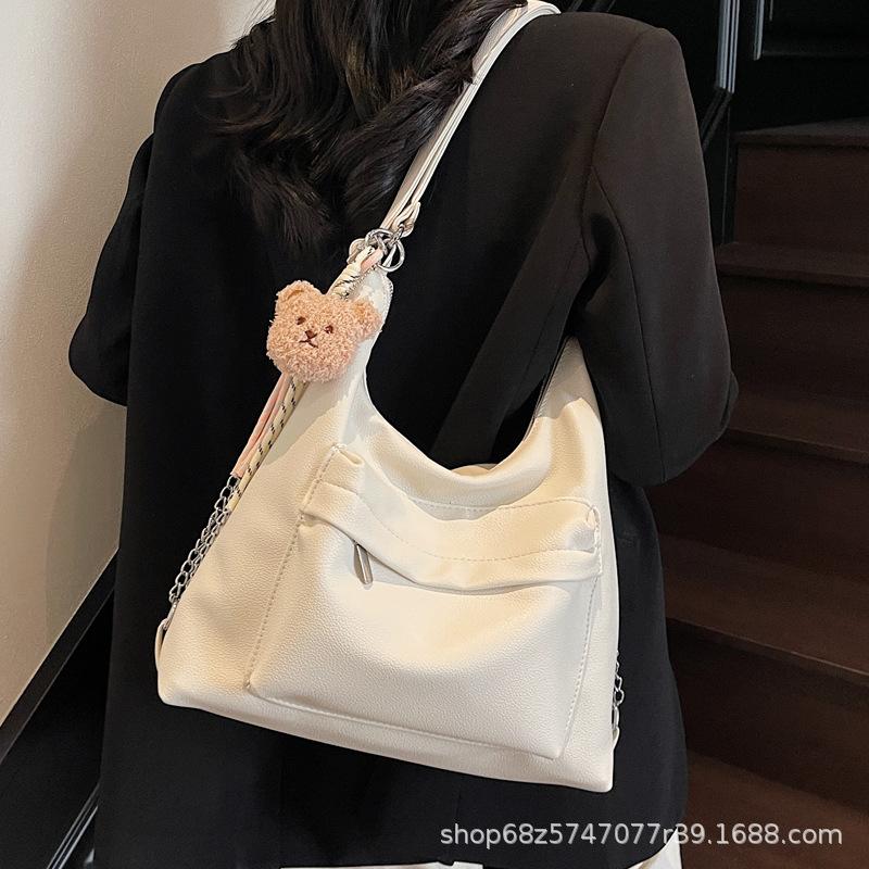 2025 Korean version of the new large-capacity shoulder bag women's versatile niche retro underarm bag casual commuter tote bag