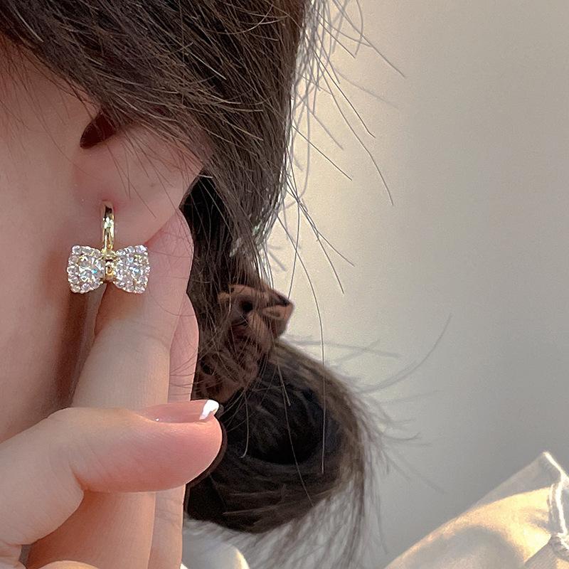 Light Luxury Bow Zircon Earrings Female Temperament Niche Unique Design Sense Senior Sense of Cute Super Fairies Earrings Dainty Earrings Daily Wear
