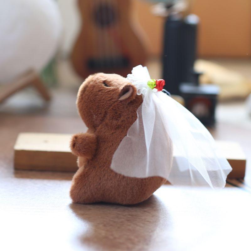 Wedding Cute Capybara With Rose Mesh Headwear Plush Fill Toy Keychain Pendant