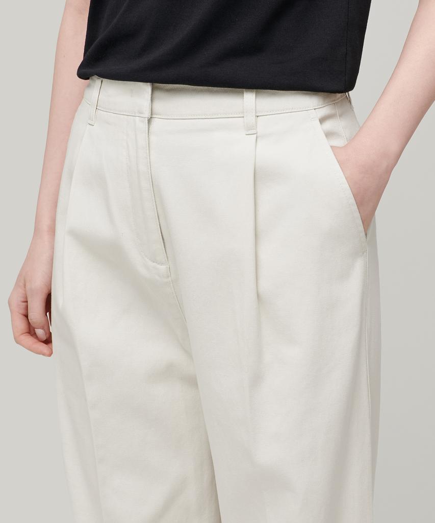 MUSINSA STANDARD WOMAN Женские зауженные брюки чинос [Кремовый]