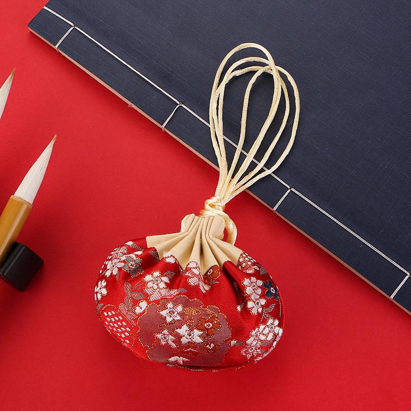 Sachet Hanfu Pouch: Traditional Chinese-Style Portable Scented Bag and Mosquito Repellent