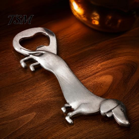 Handheld Kitchen Tool Dachshund Dog Bottle Opener, Zinc Alloy Cute Puppy Beer Opener Portable Metal for Bar And Home Wine Accessory