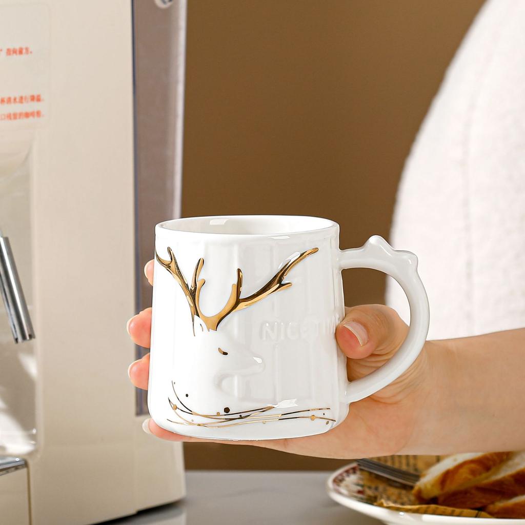 Керамическая кружка Кружка с крышкой ложкой Подарочная чашка Бытовая чашка для воды Девушки Офисная кофейная чашка Подарок на открытие