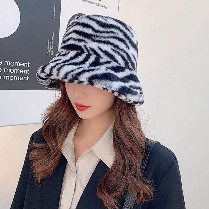 Шапки с плоским верхом для сохранения тепла Пушистые шапки с полностью покрытым декором в виде зебры Шляпы Унисекс Женские Мужские