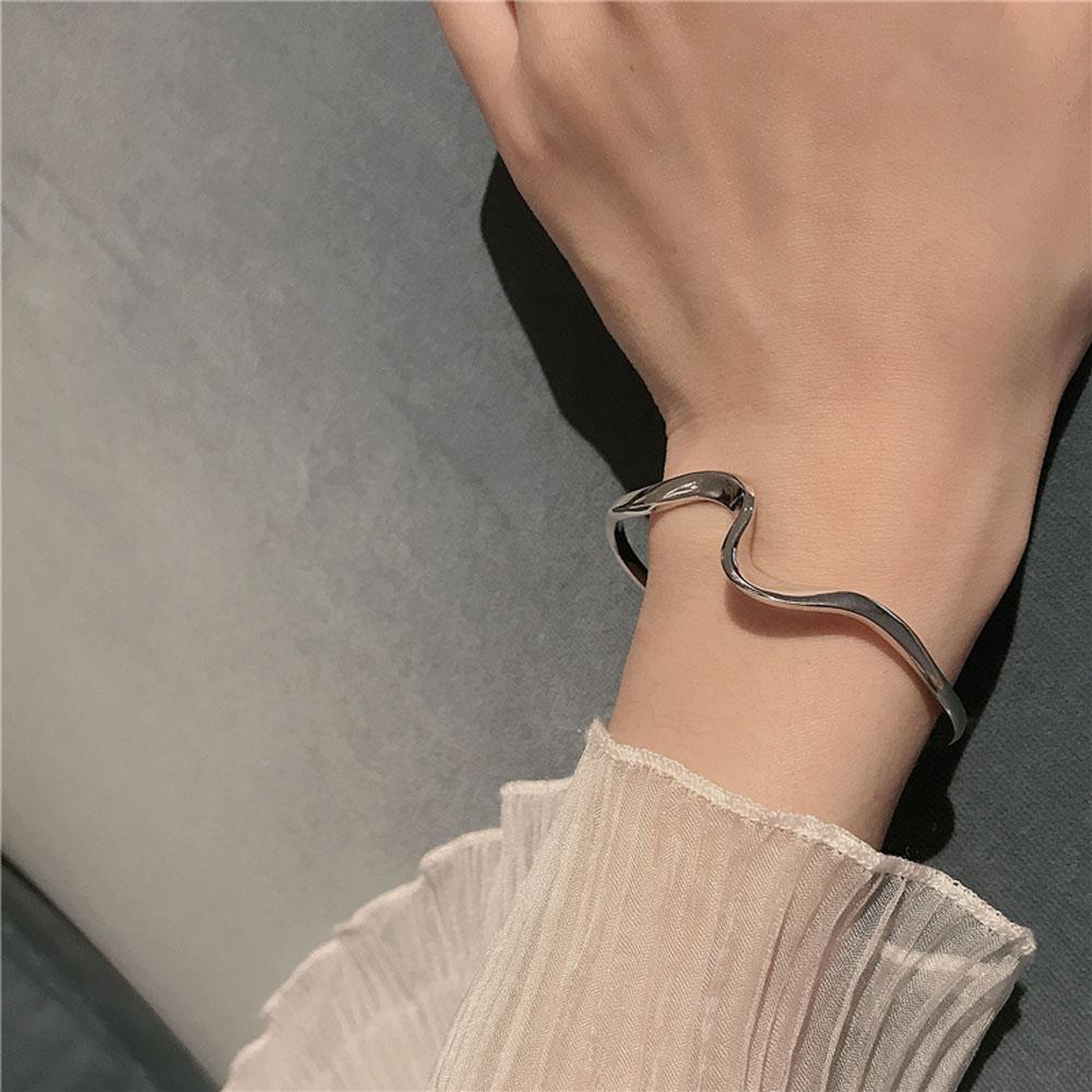 Trendy Fashion Adjustable Arc Bending Girls Opening Bangle Jewelry Simple Bracelet Women Gift
