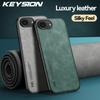 KEYSION Роскошный ретро чехол из искусственной кожи для iPhone 16e, мягкий силикон + противоударный чехол для задней панели телефона из поликарбоната для iPhone 16e 2025