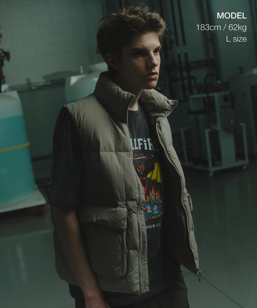 MUSINSA STANDARD [Stranger Things Collaboration] Hellfire Club T-Shirt 3 [Charcoal Grey]