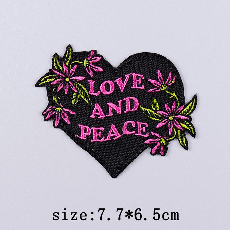 Mushroom Patch Iron On Patches For Clothing Thermoadhesive Patches On Clothes Natural Cartoon Embroidery Patch For Clothes Badge