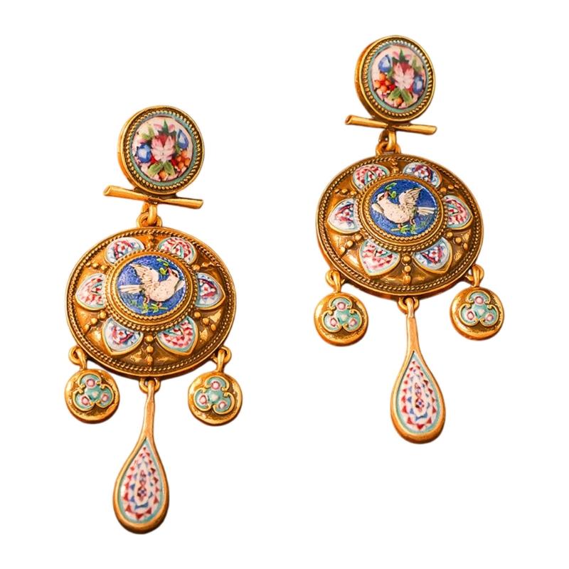 Elegant Vintage Royal Style Earrings With Peace Doves Charm And Delicate Bell Design Stylish Ear Pendant For Women