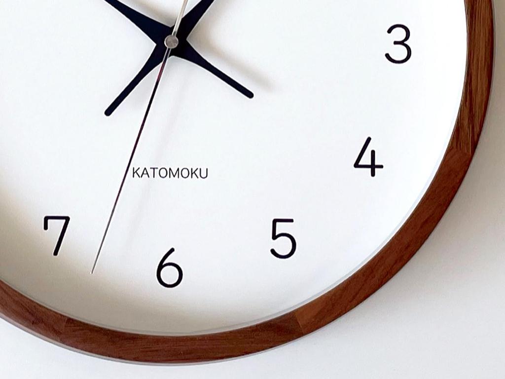 KATOMOKU muku clock 13 Настенные часы из ореха Плавная секундная стрелка Диаметр km-104WA 30,6 см (Кварцевые часы)