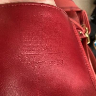 Сумка-ведро на плечо Coach Красная 9953 Винтажная кожа Легкие следы использования