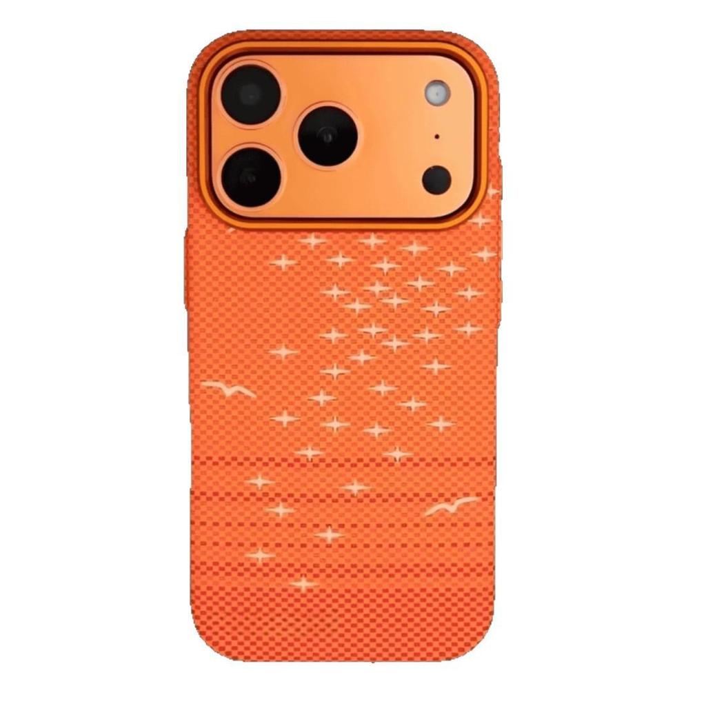 Магнитный чехол для iPhone 17 Pro Max в стиле Kevlar с металлическим каркасом и узором из углеродного волокна