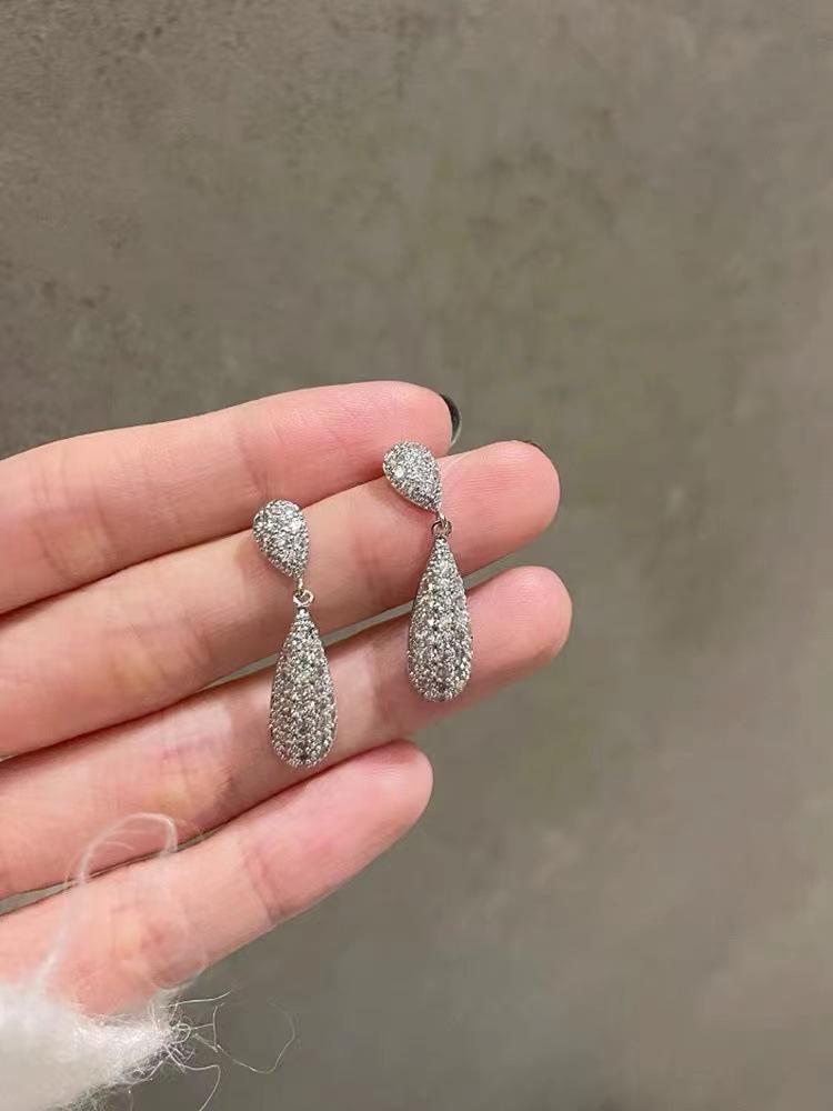 Серьги овальной формы в корейском стиле: Шикарный, Универсальный и Элегантный Подарок для Женщин