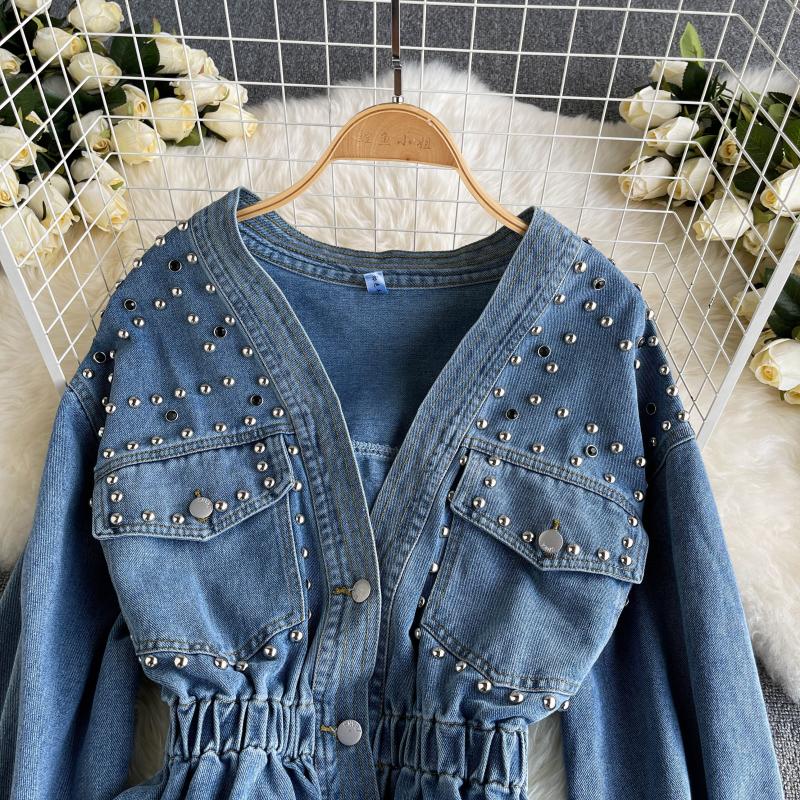 Autumn and Winter Retro Design Sense of the New Loose Short Heavy Riveted Beads Loose Denim Jacket