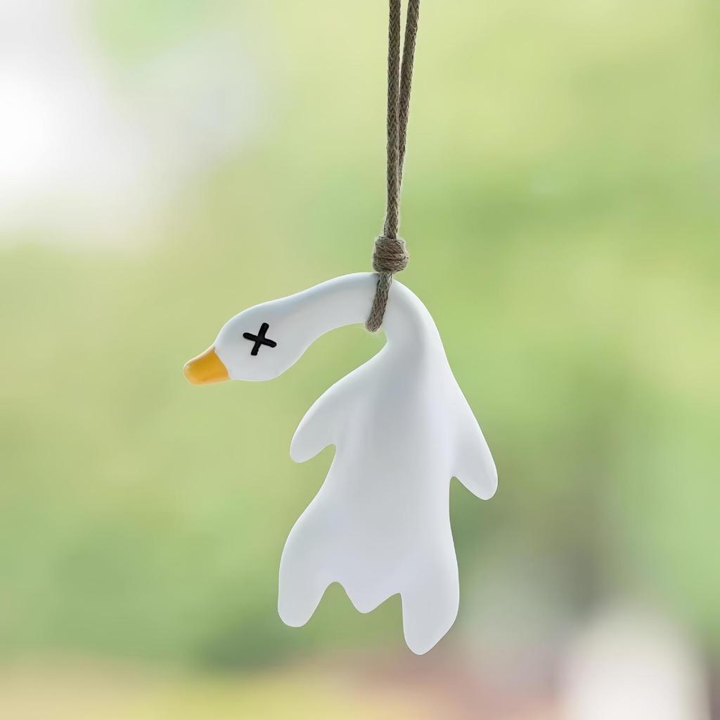Color-Changing Roast Duck Pendant Keychain – Transforms Under Light & UV Rays, Fun and Creative Toy