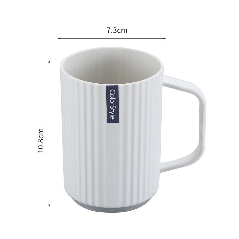 Детские парные стаканчики для полоскания рта для студентов в высококлассном отеле