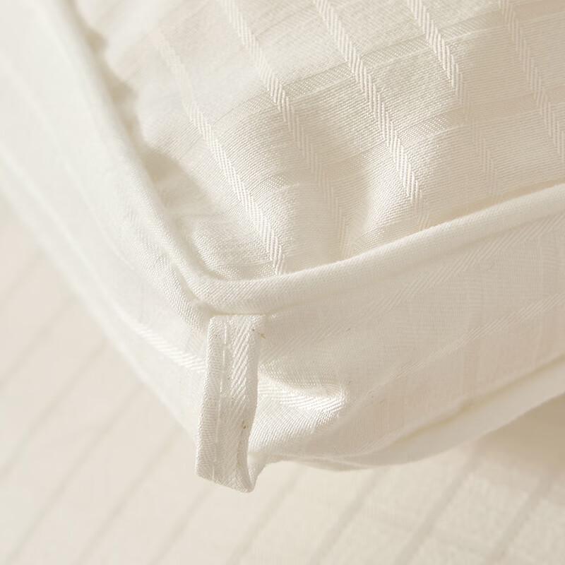 Плотное зимнее одеяло Muji из соевого волокна