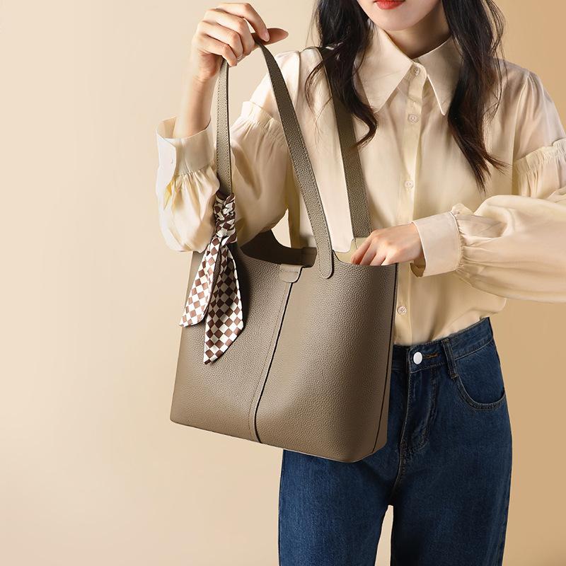 Tote Bag New Autumn and Winter Women's Bag High-end Leather Large Capacity Commuting One-shoulder Underarm Bag