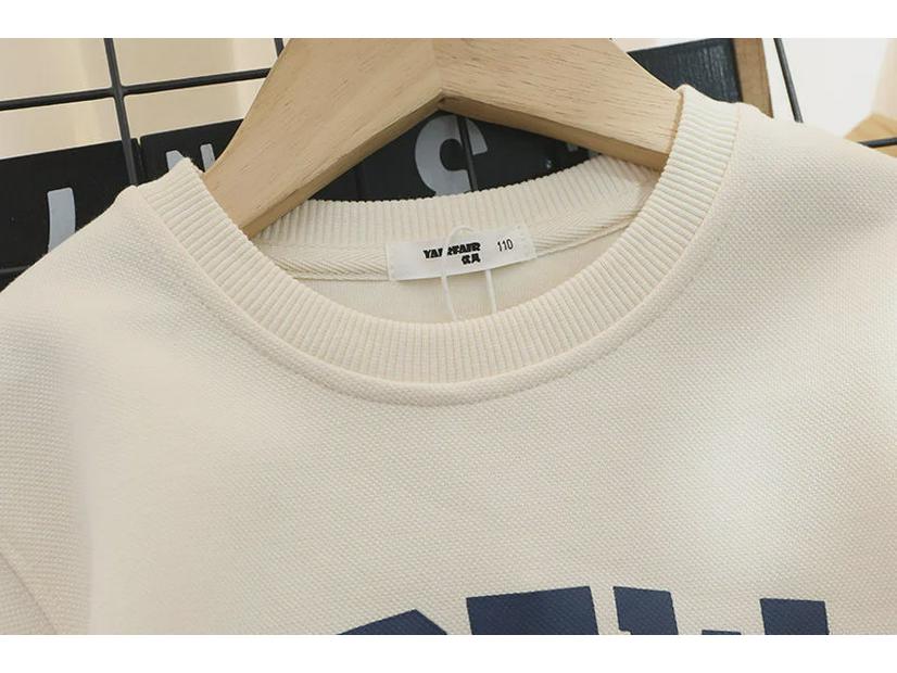 Хлопковые толстовки с буквенным принтом и повседневные футболки для мальчиков — универсальные, свободного кроя для весны и осени