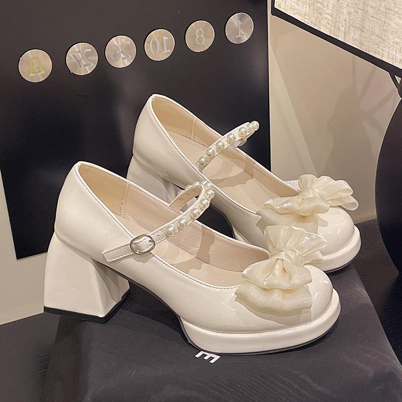Интернет-знаменитость Мэри Джейн туфли на высоком каблуке женские сексуальные с жемчужным бантом маленькие кожаные туфли 2025 весна новые с юбкой туфли-лодочки