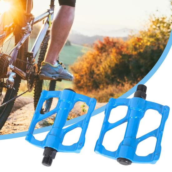 1 пара велосипедных педалей. Высокопрочная полая конструкция. Широкая совместимость. 3 герметичных подшипника. Велосипедные плоские педали.
