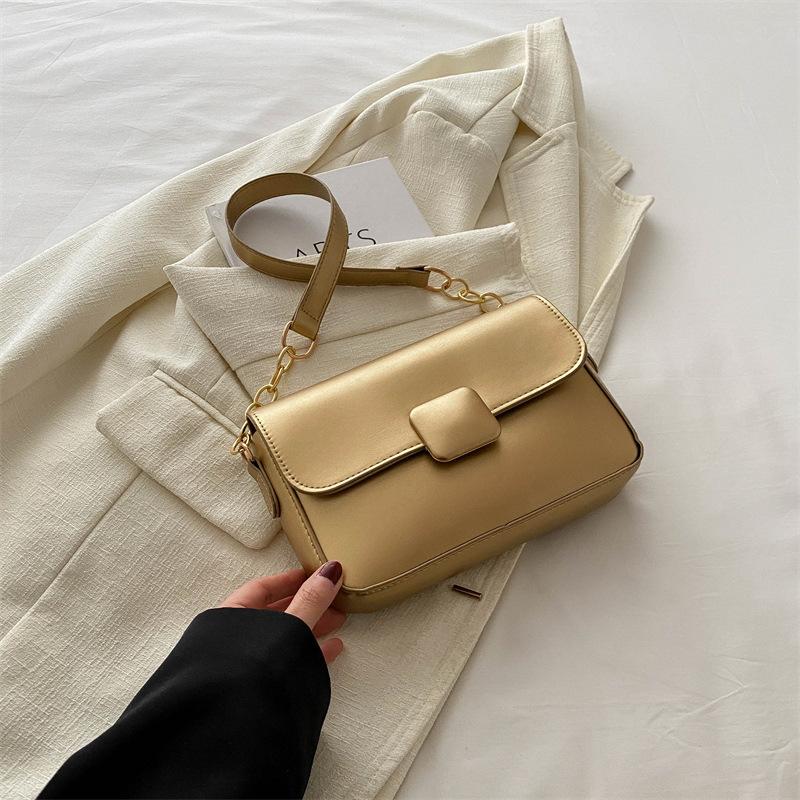 Простая и модная маленькая квадратная сумка для женщин на лето, новый стиль, однотонная сумка подмышкой, популярная сумка на одно плечо