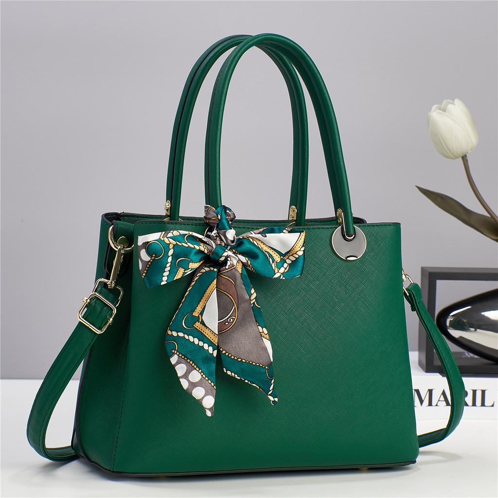 Stylish Big Size Crossbody Bag For Ladies With Zipper Closure And Inner Pockets