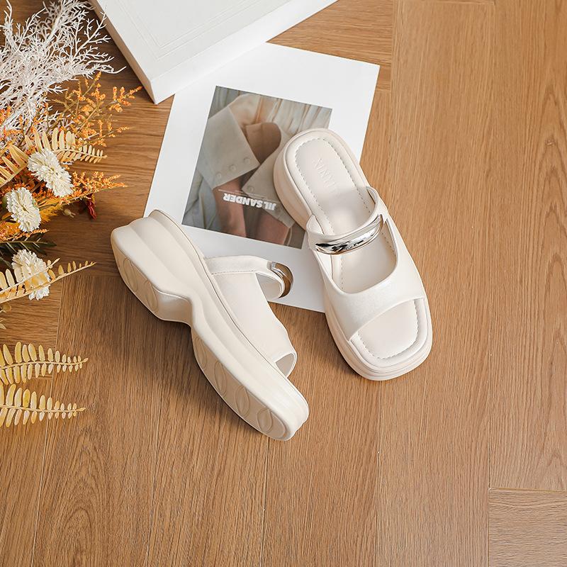 Niche literary and artistic slippers women's 2025 summer new versatile metal flat bottom Mary Jane retro temperament cool slippers