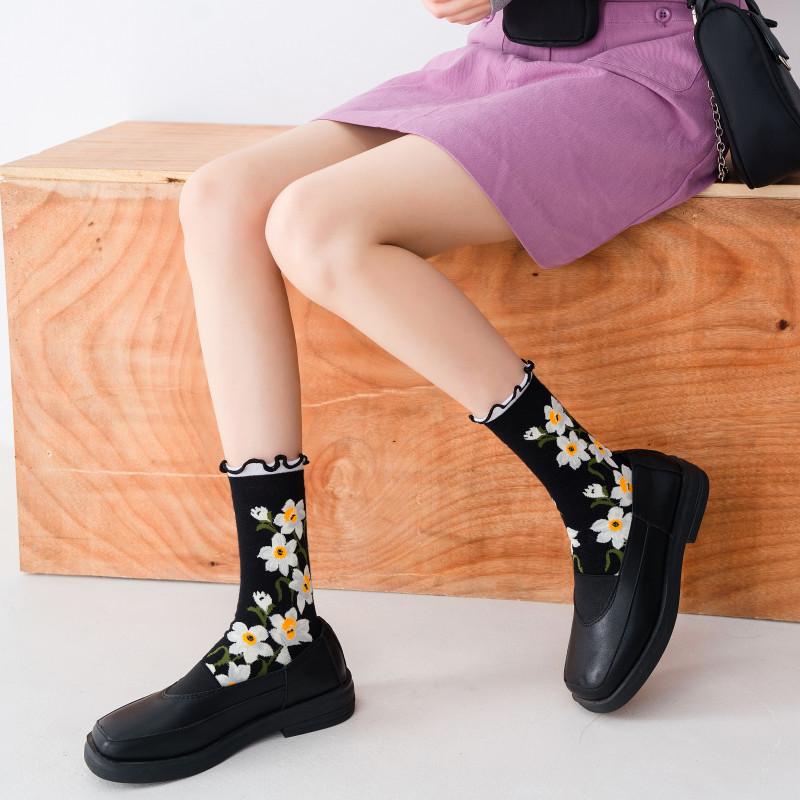 New Women's Socks Flower Series Lace Socks Retro Forest Small Floral Jacquard Socks Personality Women's Socks