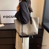 Premium casual tote bag new portable versatile explosive big bag fashionable commuter shoulder women's bag