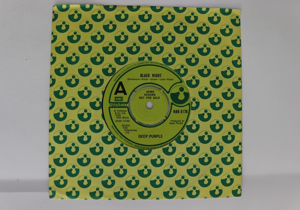 7-дюймовая пластинка DEEP PURPLE Black Night Strange Kind Of Woman HAR5178PROMO HARVEST 1979 UK Рок Б/У