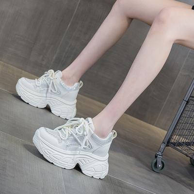 Женские кроссовки-папа 2025 новые толстая подошва увеличение высоты 9 см интернет-знаменитость такие же повседневные универсальные модные Фэн-шуй бриллиантовые женские туфли