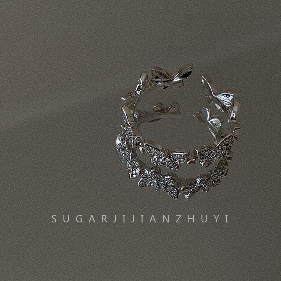 Кольцо с нерегулярным ретро-цирконом и аметистом, регулируемое