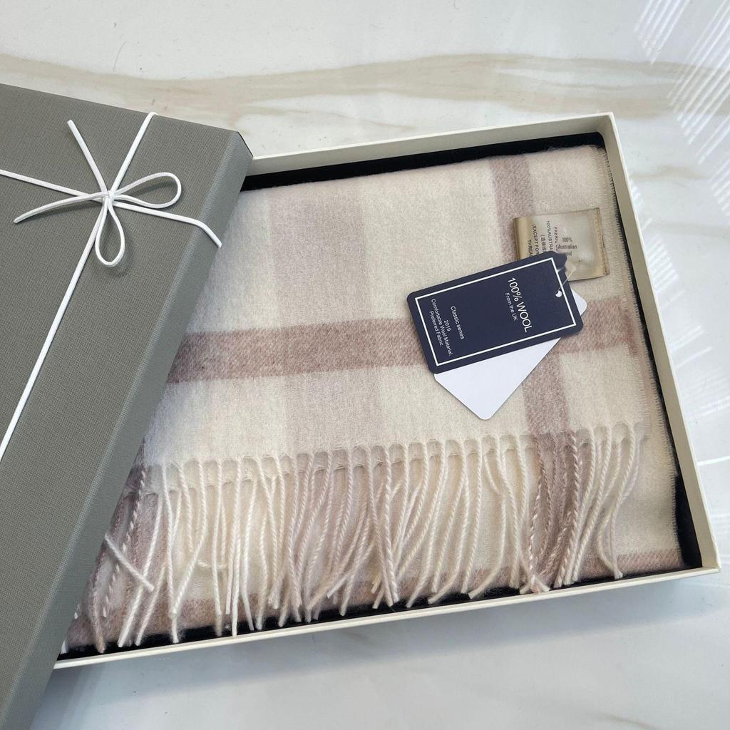 100% Wool Plaid Scarf for Women and Men - Warm, Stylish Gift for Winter