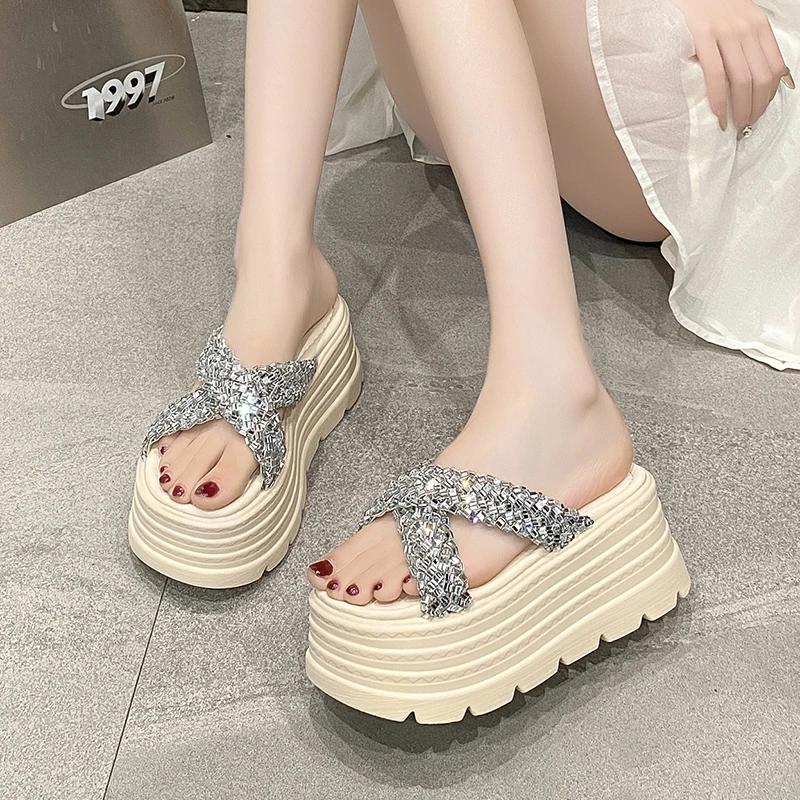 Мода Новые 8 см Летние Женские Шлепанцы Вьетнамки Женские Пляжные Блестящие Туфли Обувь на Танкетке Обувь Женщина Высокая Платформа Шлепанцы Уличные Сандалии