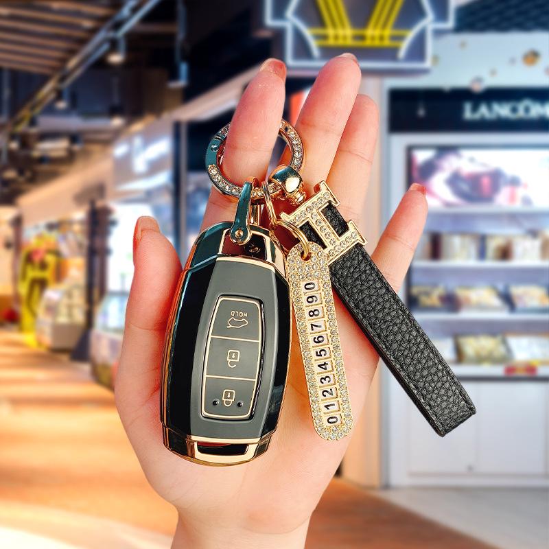 Чехол для ключа Hyundai для ix35, Mistra, ix25, Elantra 7-го поколения, Verna - Женская версия 2022 года
