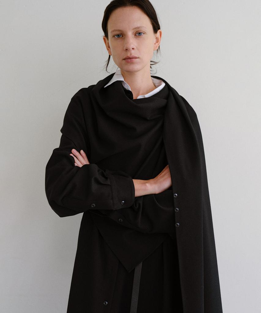 Bopeu Renaire Scarf Shirt Dress (Black Solid)