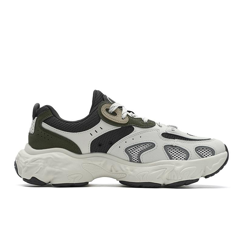 Fila Trail Low-Top Sneakers Men Tan Black F12M532154FTB