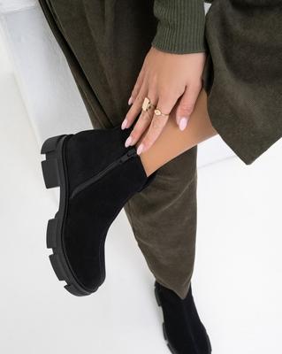 Черные замшевые ботинки на меху со швом ISSA Plus