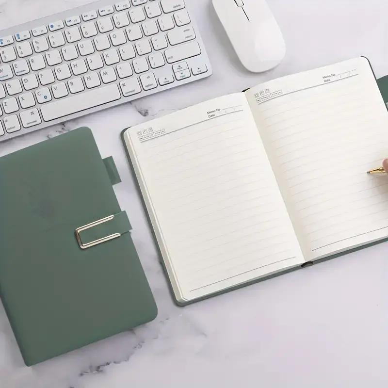 360 страниц бумаги премиум-качества формата A5, минималистичный блокнот с обложкой и магнитной пряжкой для удобной переноски. Доступны различные цвета.