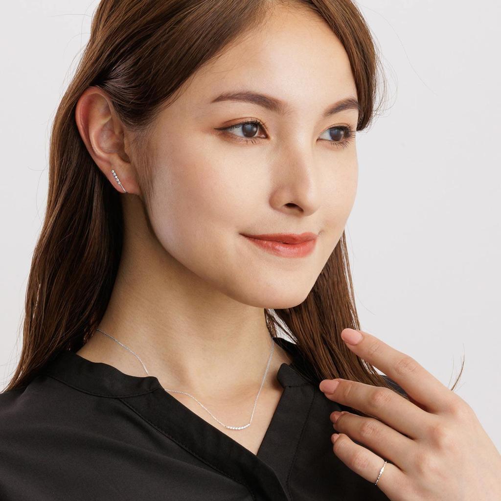 Lala Christie Diamond Pinky Natural Size PT900 PLATINUM Ring, Diamonds, 0.02ct Total, 5, Platinum, Collection, Lr56-0003-pt-05