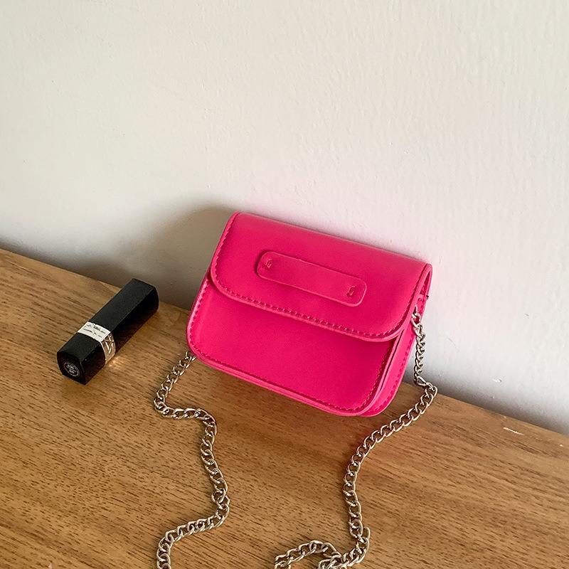 Серебряная сумка мини на плечо минималистичный стиль маленькая квадратная сумка модная милая кожаная помада мессенджер цепочка сумка женская
