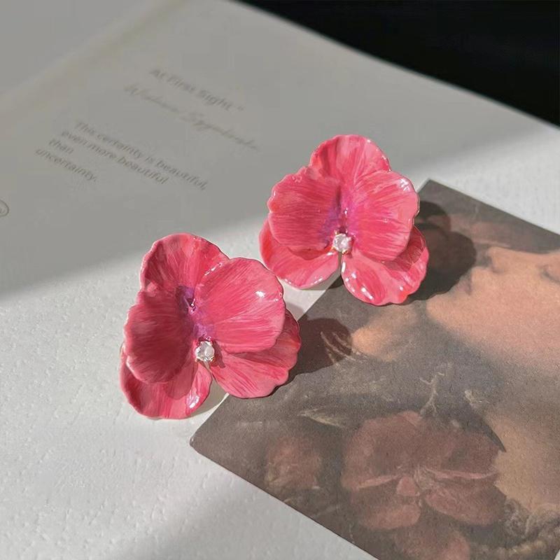 Vintage Color Flower Petal Earrings Luxury Women Travel Seaside Wearable Jewelry Girls Photo Props Fashion Elegent 3D Earring