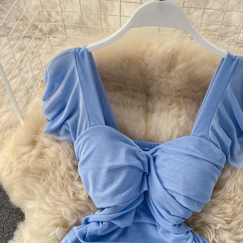 Сексуальное платье с короткими рукавами, высокой талией, облегающее, плиссированное, с квадратным вырезом, облегающее бедра