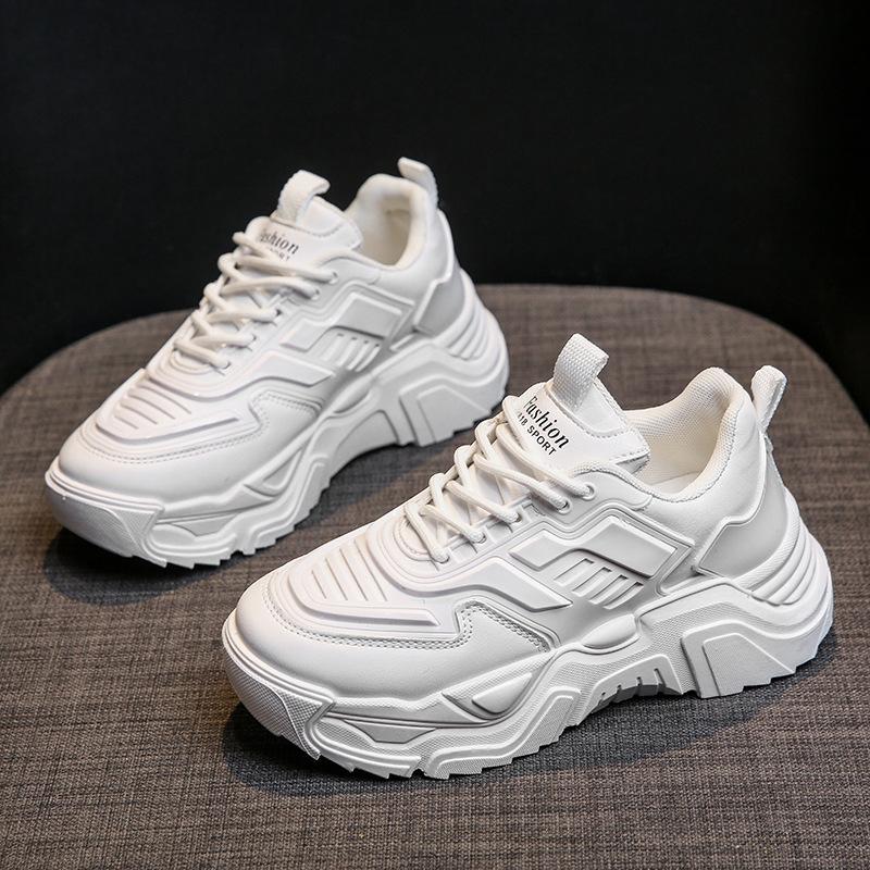 Мода 2024 Новые корейские универсальные черные спортивные туфли Студенческая уличная съемка Повседневная обувь Женские уличные кроссовки женские