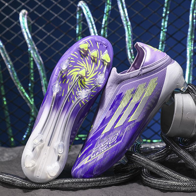 New Luo football shoes, boys and girls, girls, broken nails and spikes, competition training football shoes