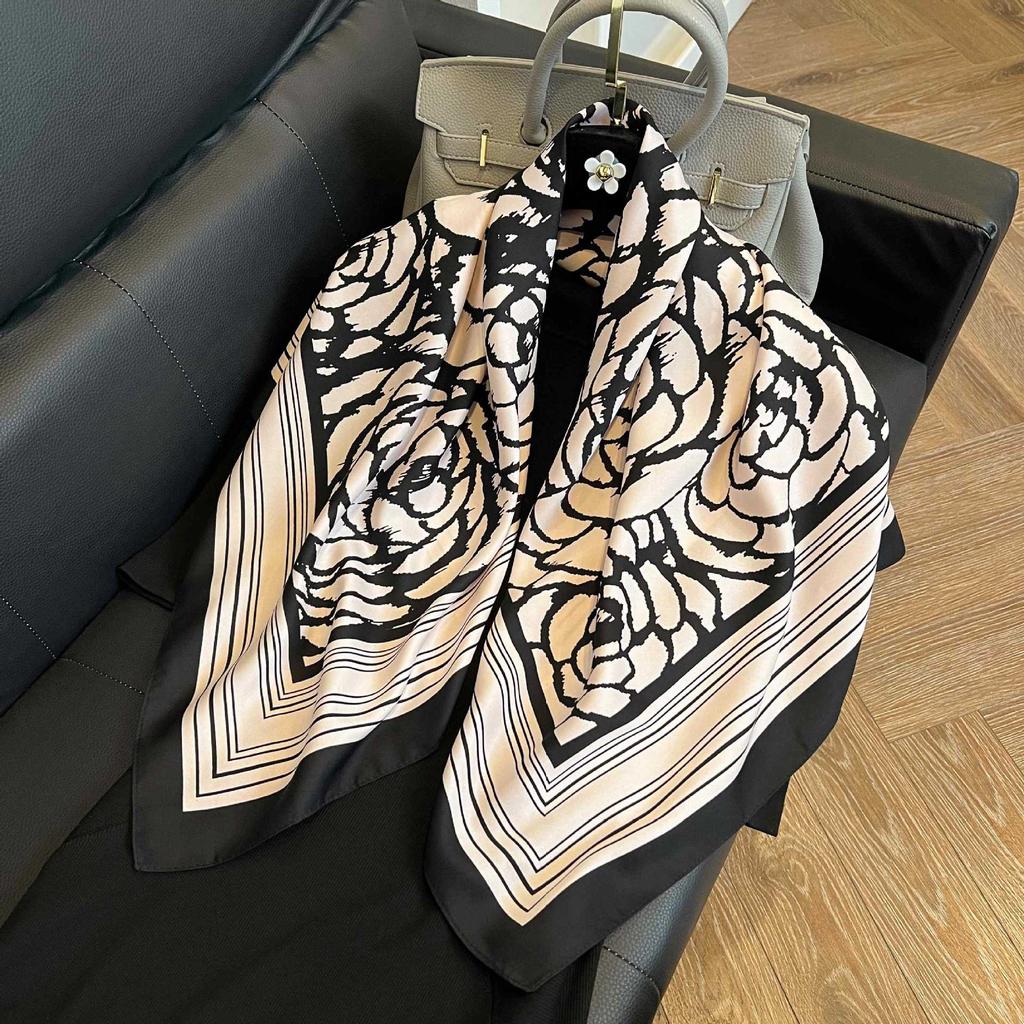 Color block silk scarf Korean version printing color matching scarf twill silk large square scarf 91x91cm shawl sunscreen travel headscarf