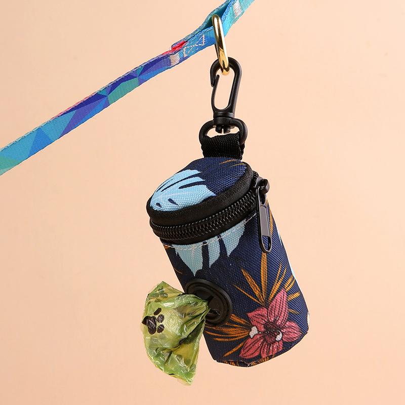 Hangable Dog Poop Bag Dispenser Zipper Dogs Walking Accessory Waste Bag Holder Portable Garbage Bags Organizer Pet Supplies