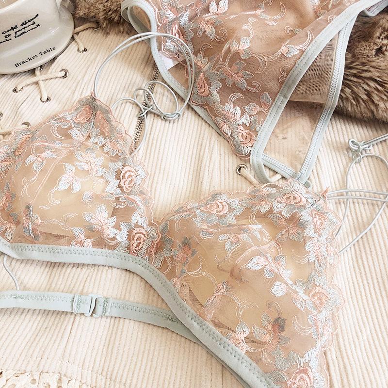 Французский кружевной комплект нижнего белья с цветочной вышивкой, сексуальный ультратонкий комплект с бюстгальтером, женский комплект с треугольной чашкой, удобный бюстгальтер без косточек, женские бюстгальтеры с подкладкой