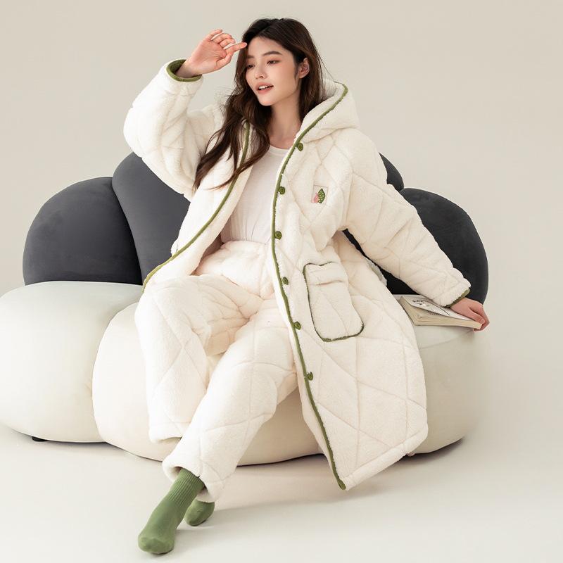 2023 Женская ночная рубашка из кораллового флиса: Плотный бархат с подкладкой, осенне-зимний, универсальный костюм для дома и улицы